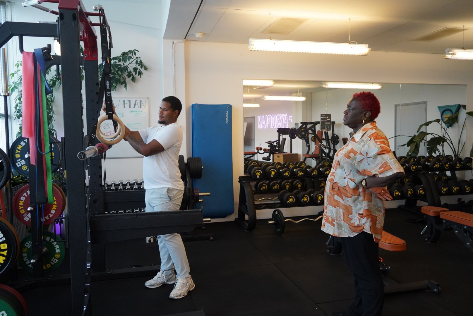 Begeleid oefenen met ringen in de gym